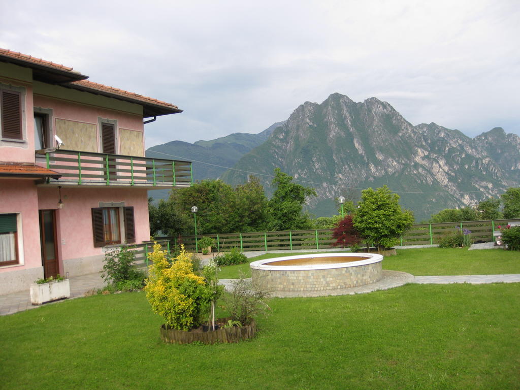 B&B Garden Solto Collina Eksteriør bilde