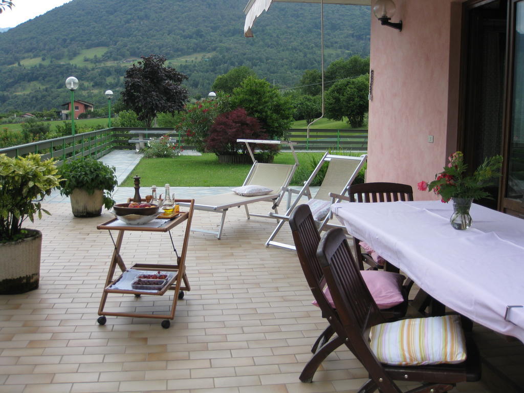 B&B Garden Solto Collina Eksteriør bilde